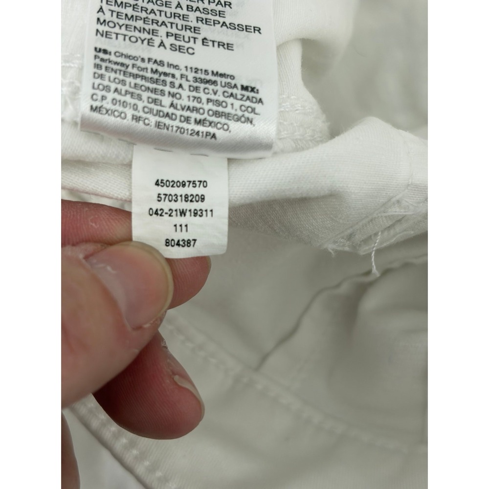 White House Black Market Mid-Rise Pret-A-Play Shorts White, Side Zip, Woman 10 - Picture 7 of 11